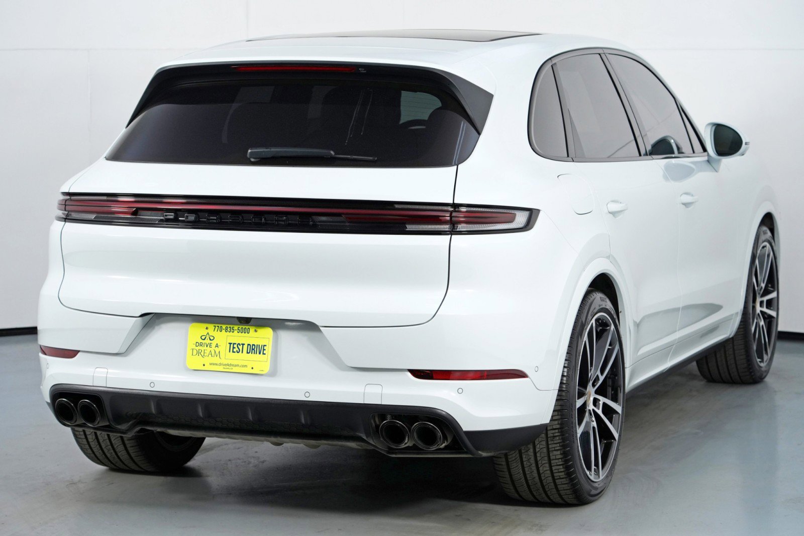 Used 2024 Porsche Cayenne S w/ Premium Package Plus image 53