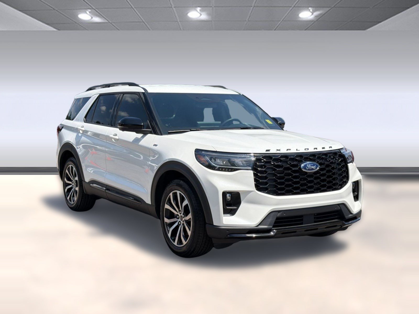 Used 2025 Ford Explorer ST-Line w/ Premium Package RWD image 7