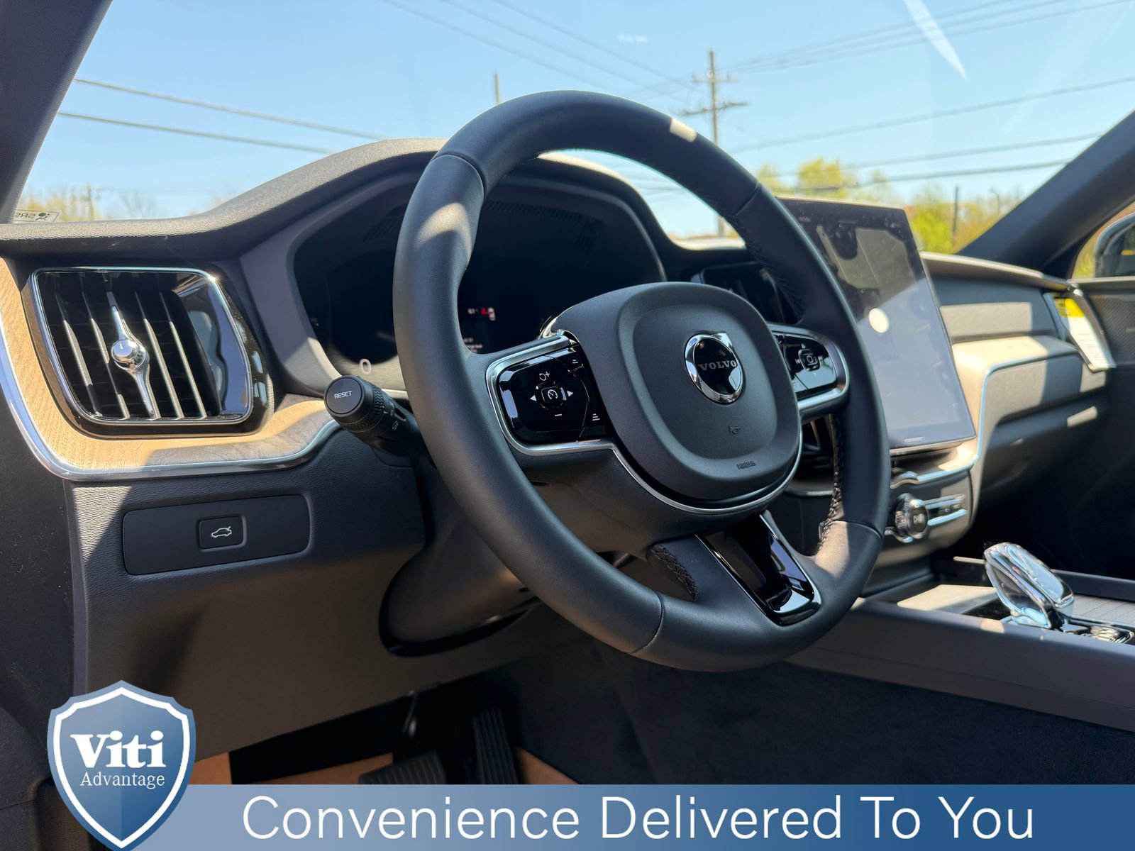 New 2026 Volvo XC60 B5 Plus w/ Protection Package Premier AWD/4WD image 12