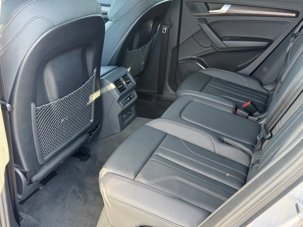 Certified 2024 Audi Q5 e Premium w/ Convenience Package image 21