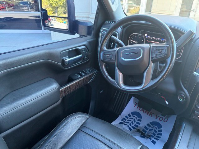 Used 2022 GMC Sierra 3500 Denali w/ Denali Black Diamond Edition AWD/4WD image 33