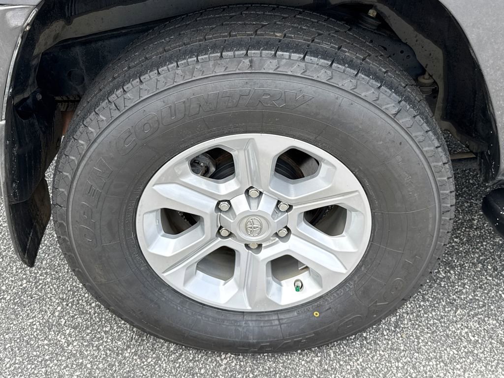 Used 2019 Toyota 4Runner SR5 Premium RWD image 17