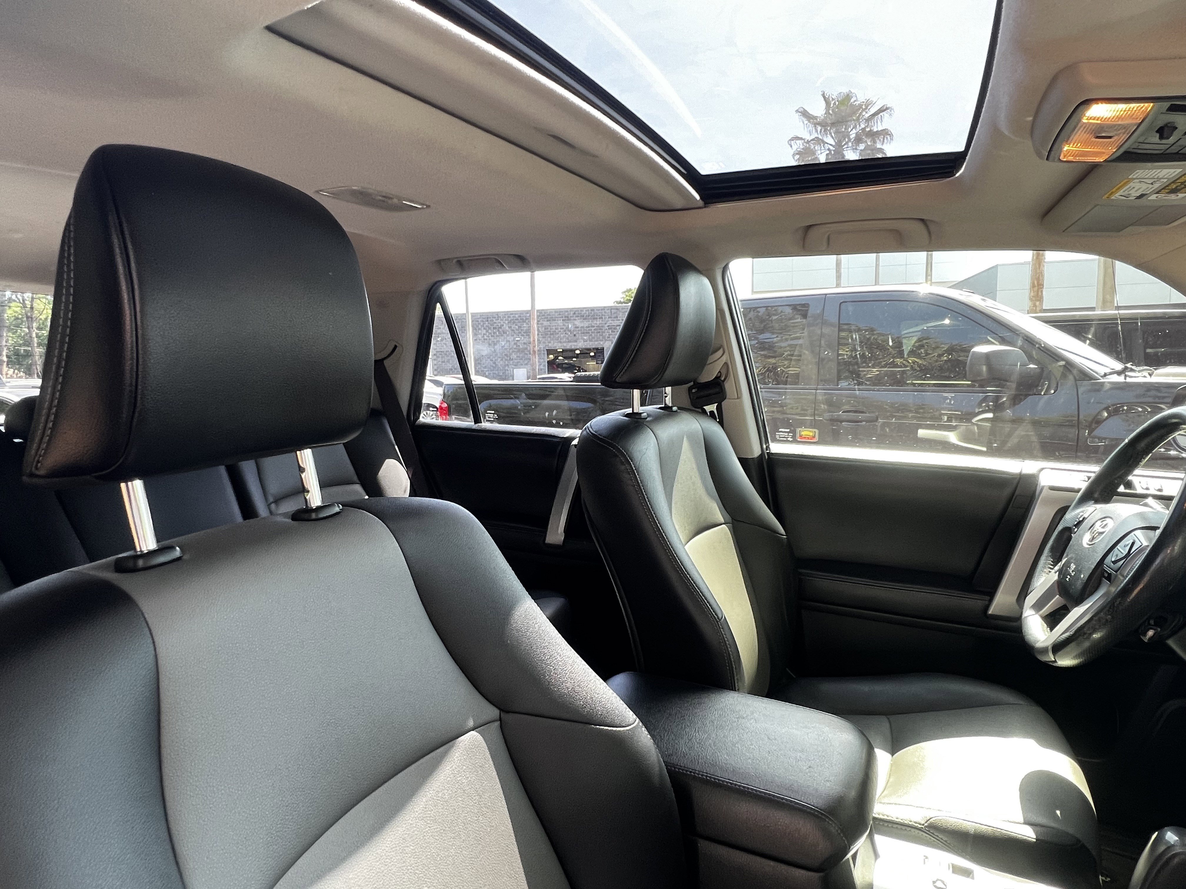 Used 2016 Toyota 4Runner SR5 Premium RWD image 45