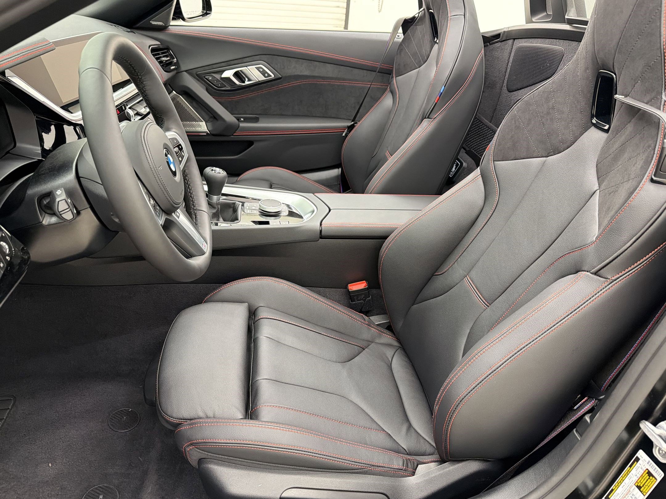 New 2026 BMW Z4 M40i RWD image 5