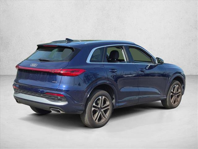 Used 2025 Audi Q5 Premium w/ Convenience Package AWD/4WD image 5
