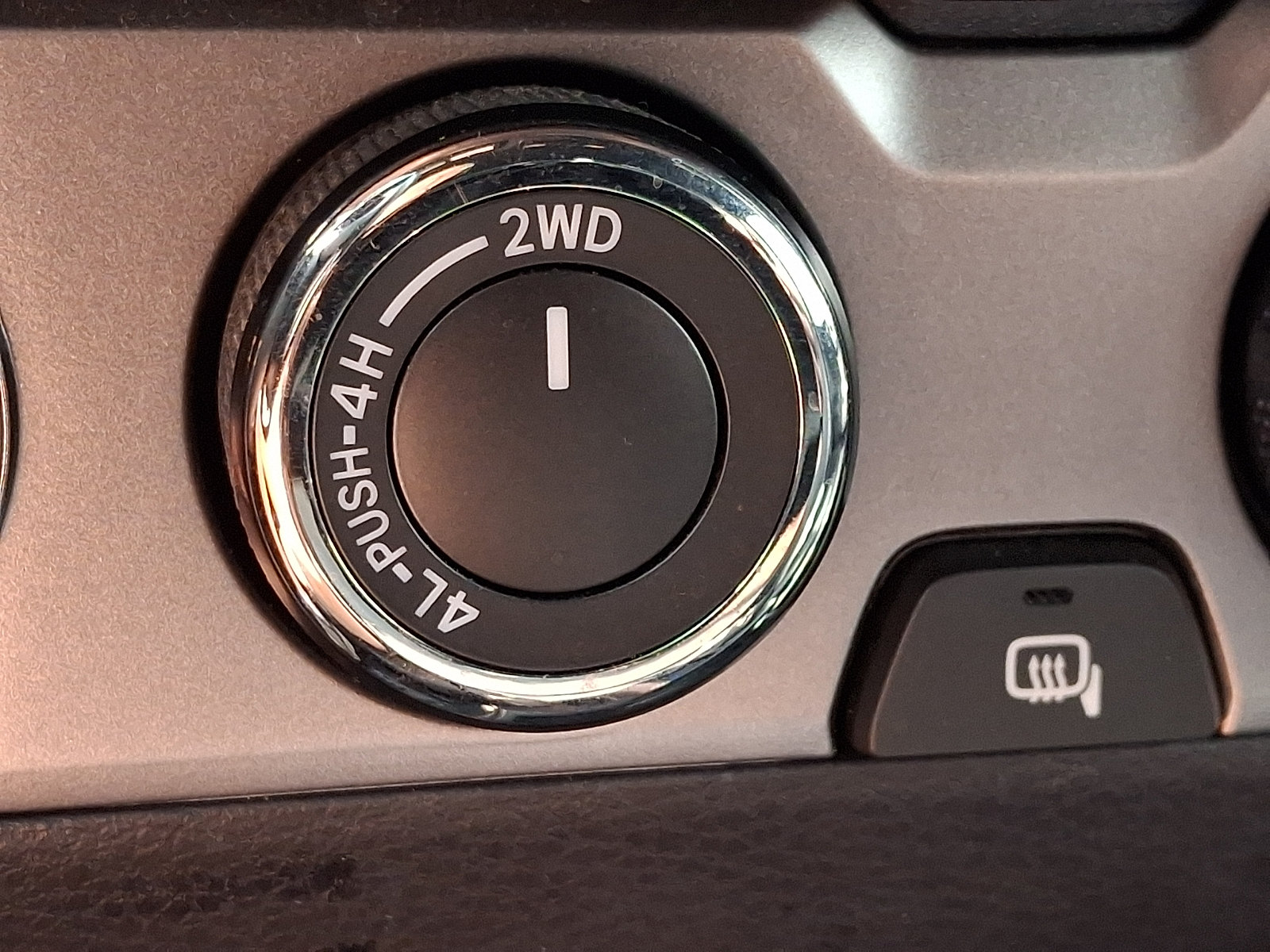 Used 2018 Toyota Tacoma Limited AWD/4WD image 29