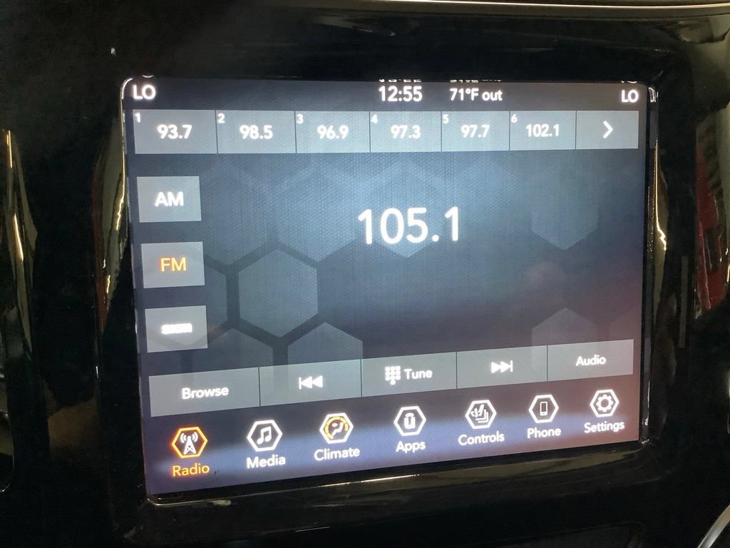 Certified 2019 Jeep Cherokee Limited AWD/4WD image 36