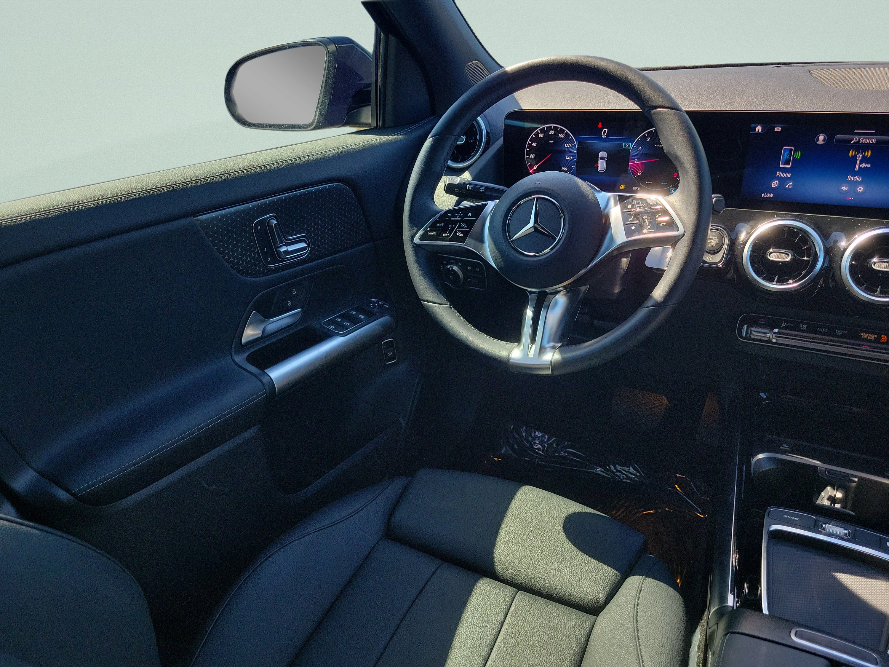 Used 2025 Mercedes-Benz GLA 250 image 10