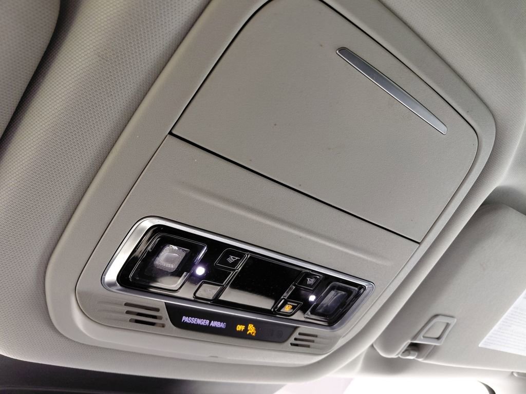 Used 2025 Lincoln Nautilus Premier image 33