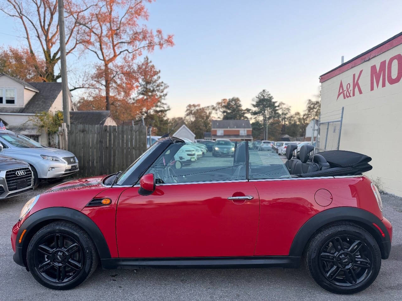 Used 2015 MINI Cooper Convertible image 4