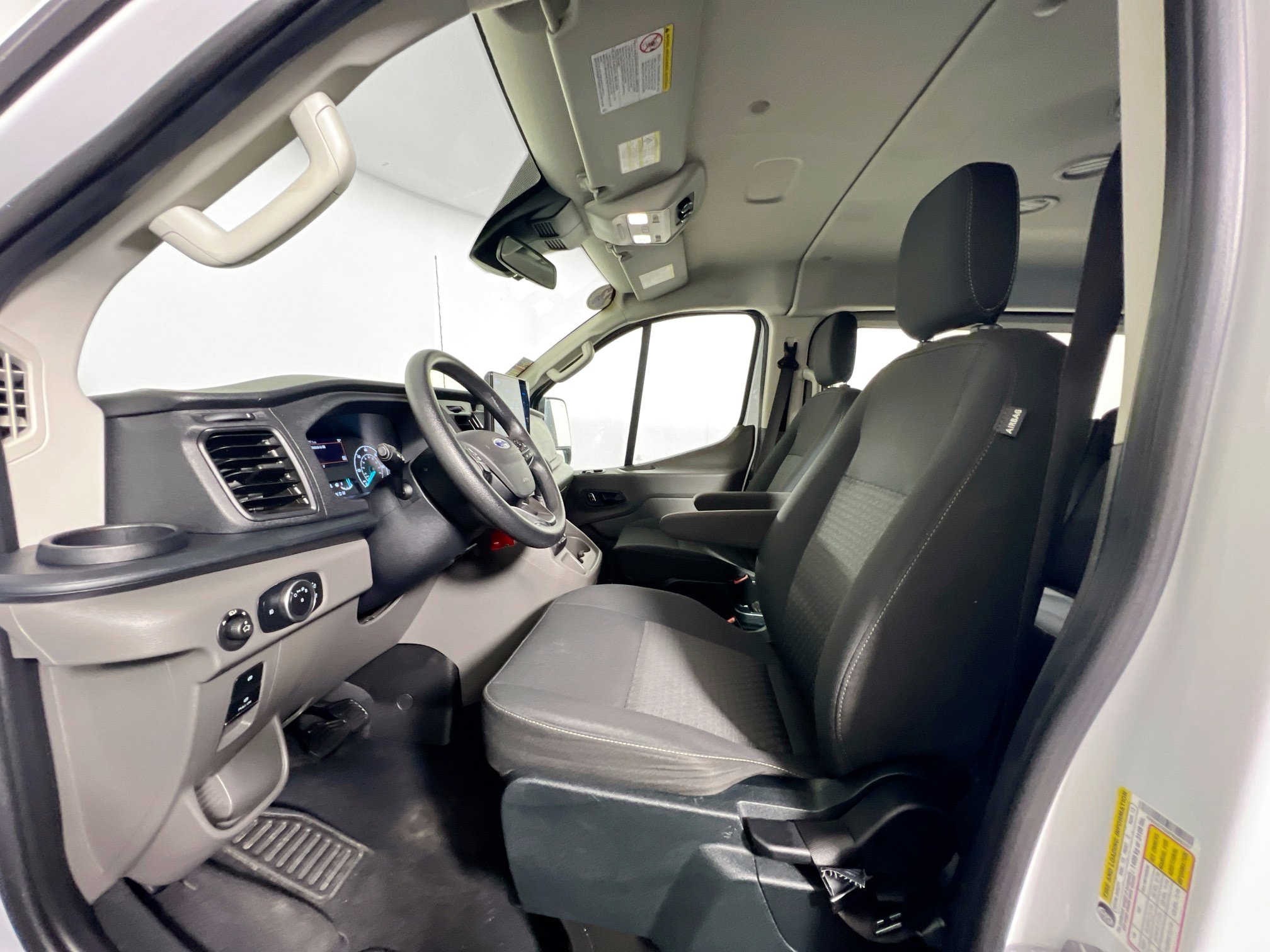 Used 2023 Ford Transit 350 XLT image 14