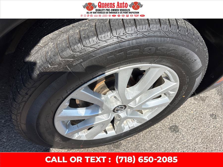 Used 2018 Nissan Rogue SV AWD/4WD image 30