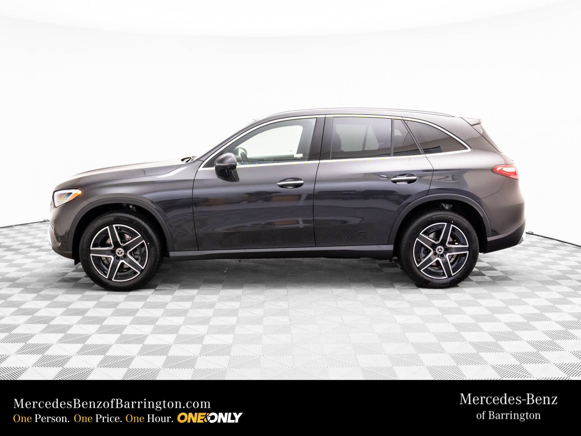 New 2026 Mercedes-Benz GLC 300 4MATIC image 2
