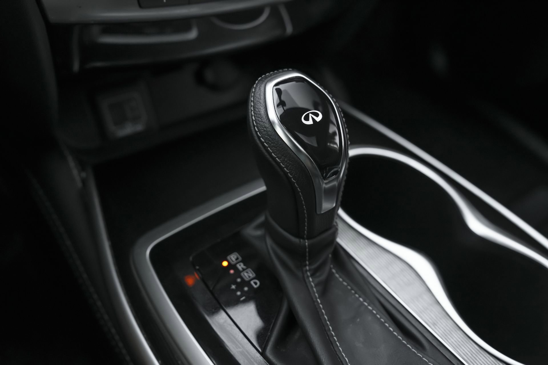 Used 2019 INFINITI QX60 Luxe w/ Essential Package image 15