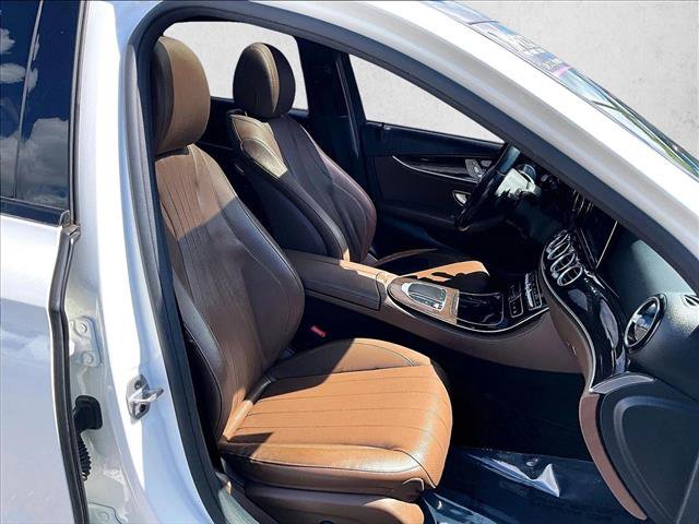 Used 2019 Mercedes-Benz E 300 image 9