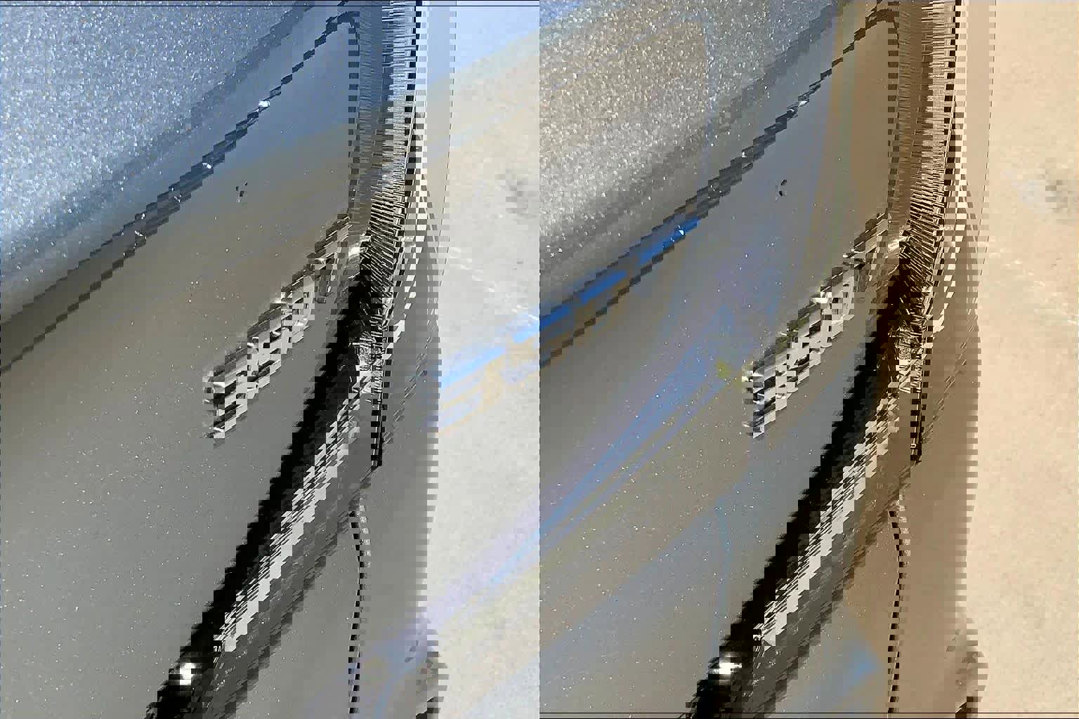 Used 2025 Cadillac XT4 Sport w/ Technology Package image 9