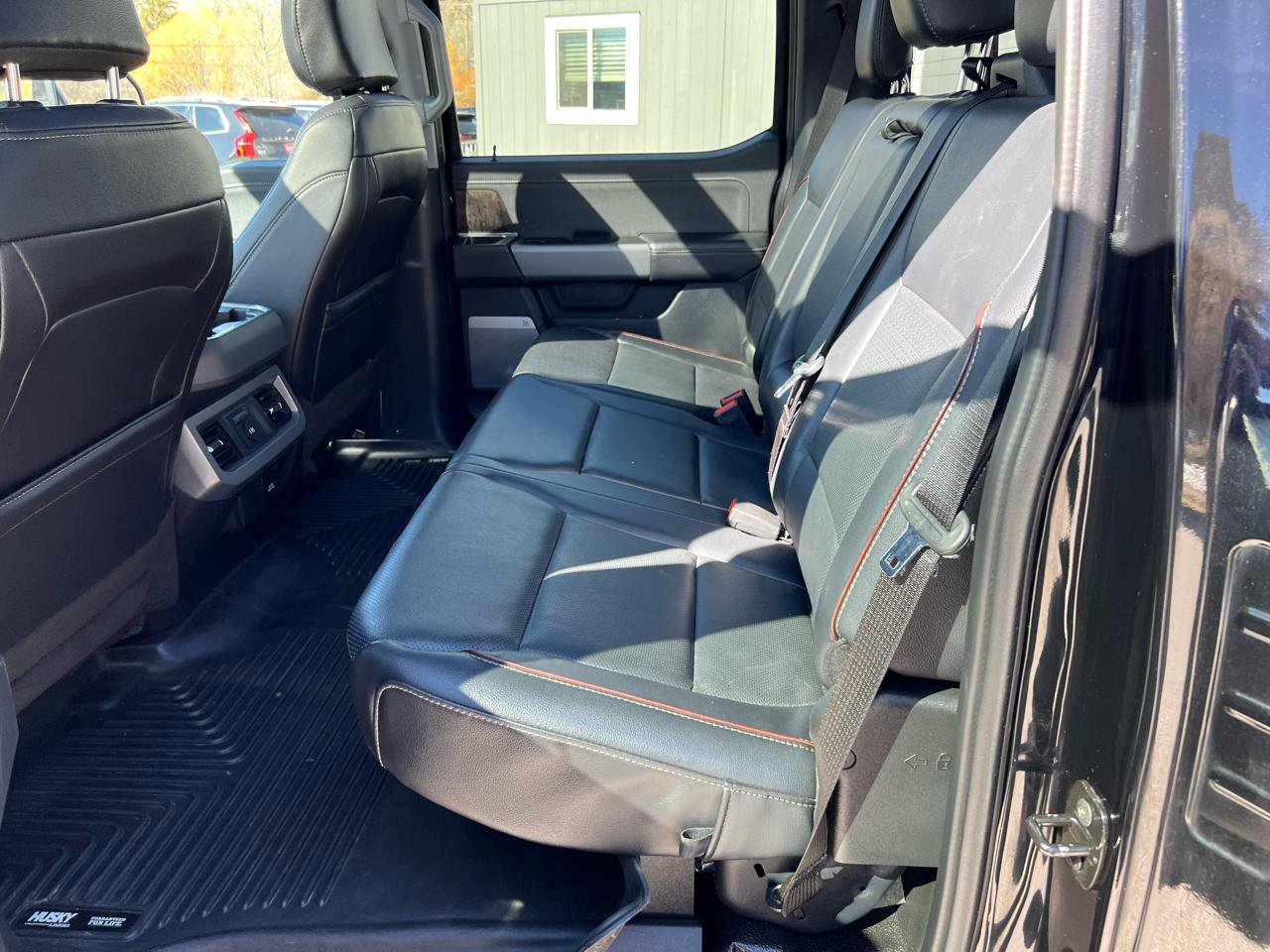 Used 2024 Ford F450 Lariat image 18