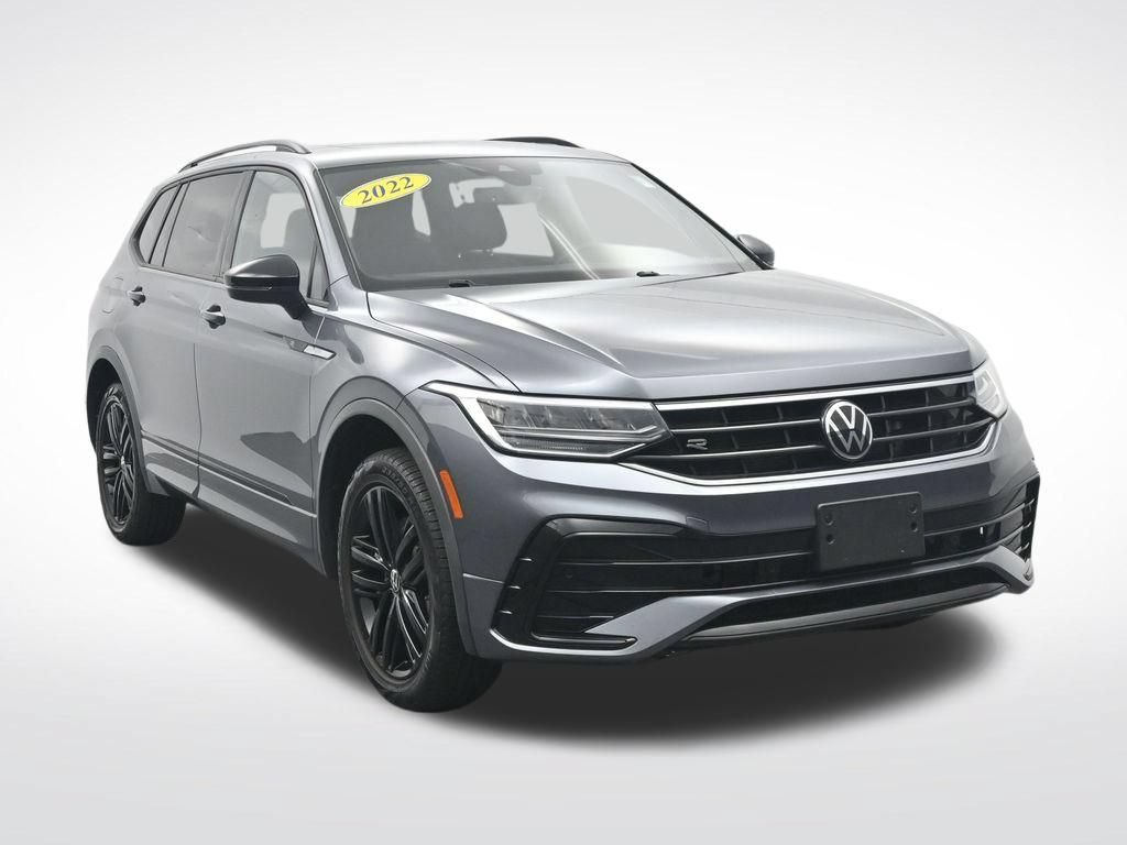 Used 2022 Volkswagen Tiguan SE R-Line AWD/4WD image 3