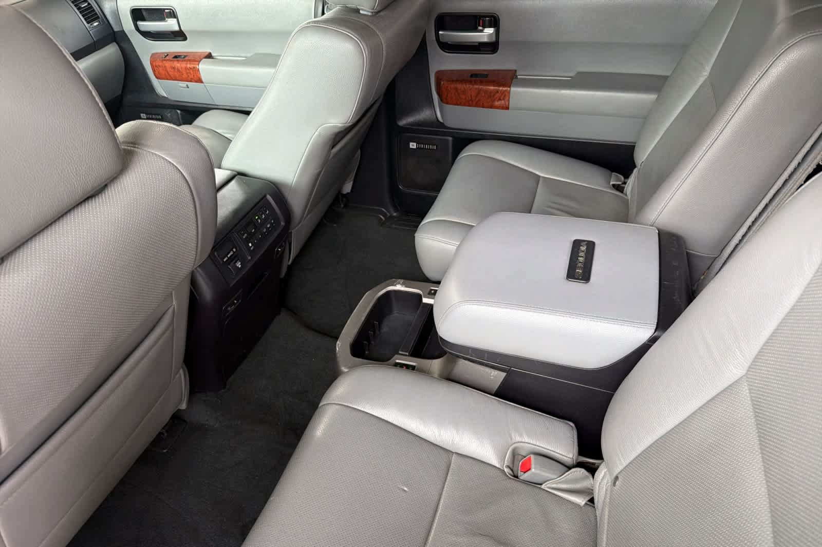 Used 2018 Toyota Sequoia Platinum w/ Carpet Mat Package AWD/4WD image 4