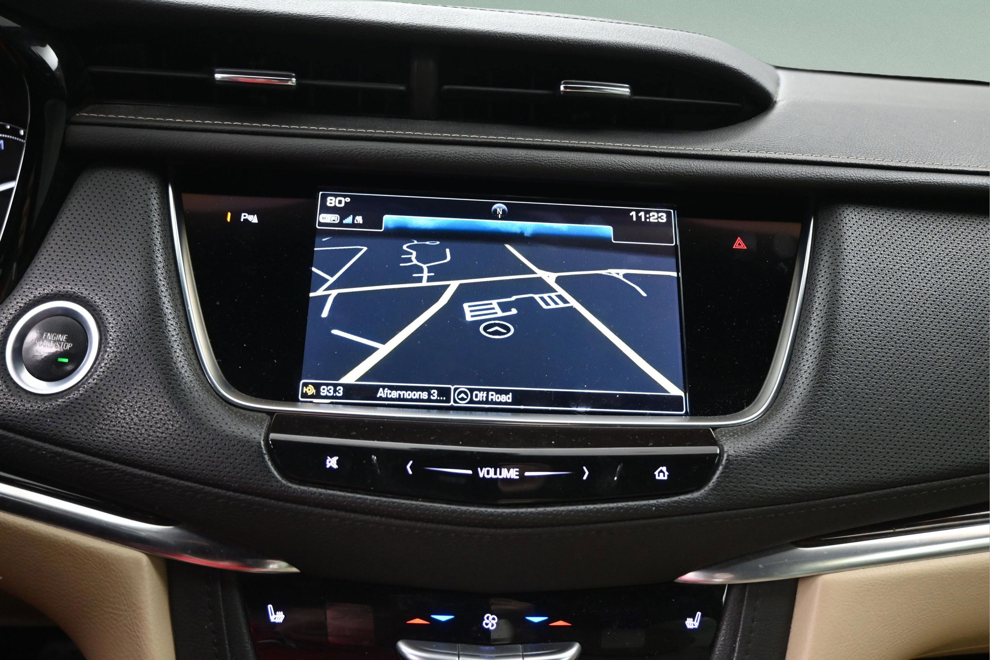 Used 2018 Cadillac XT5 Luxury w/ Driver Awareness Package FWD image 27