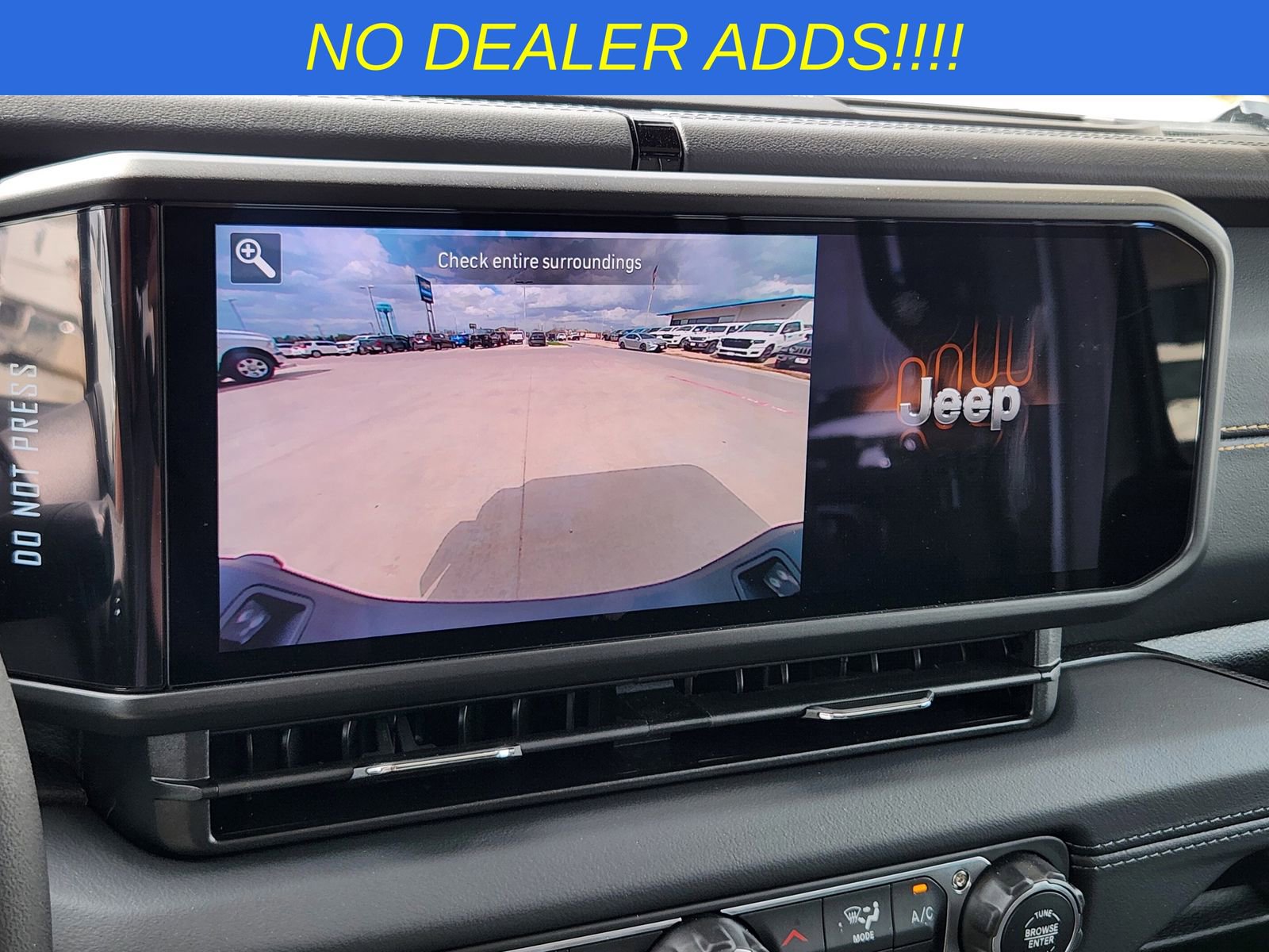 New 2026 Jeep Gladiator Sport image 17