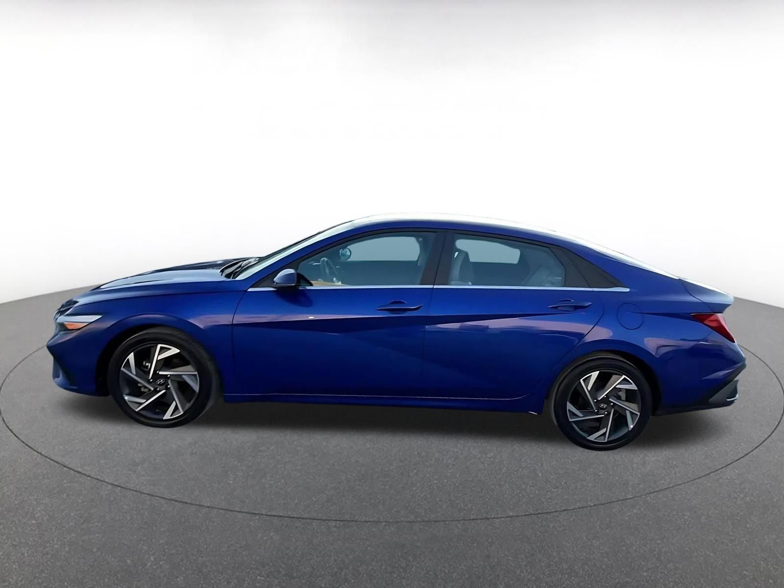 Used 2025 Kia K4 LXS image 8