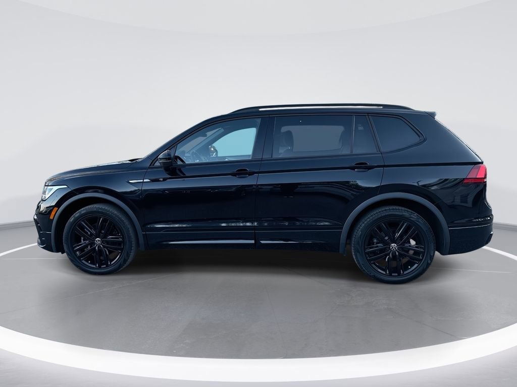 Used 2022 Volkswagen Tiguan SE R-Line image 5