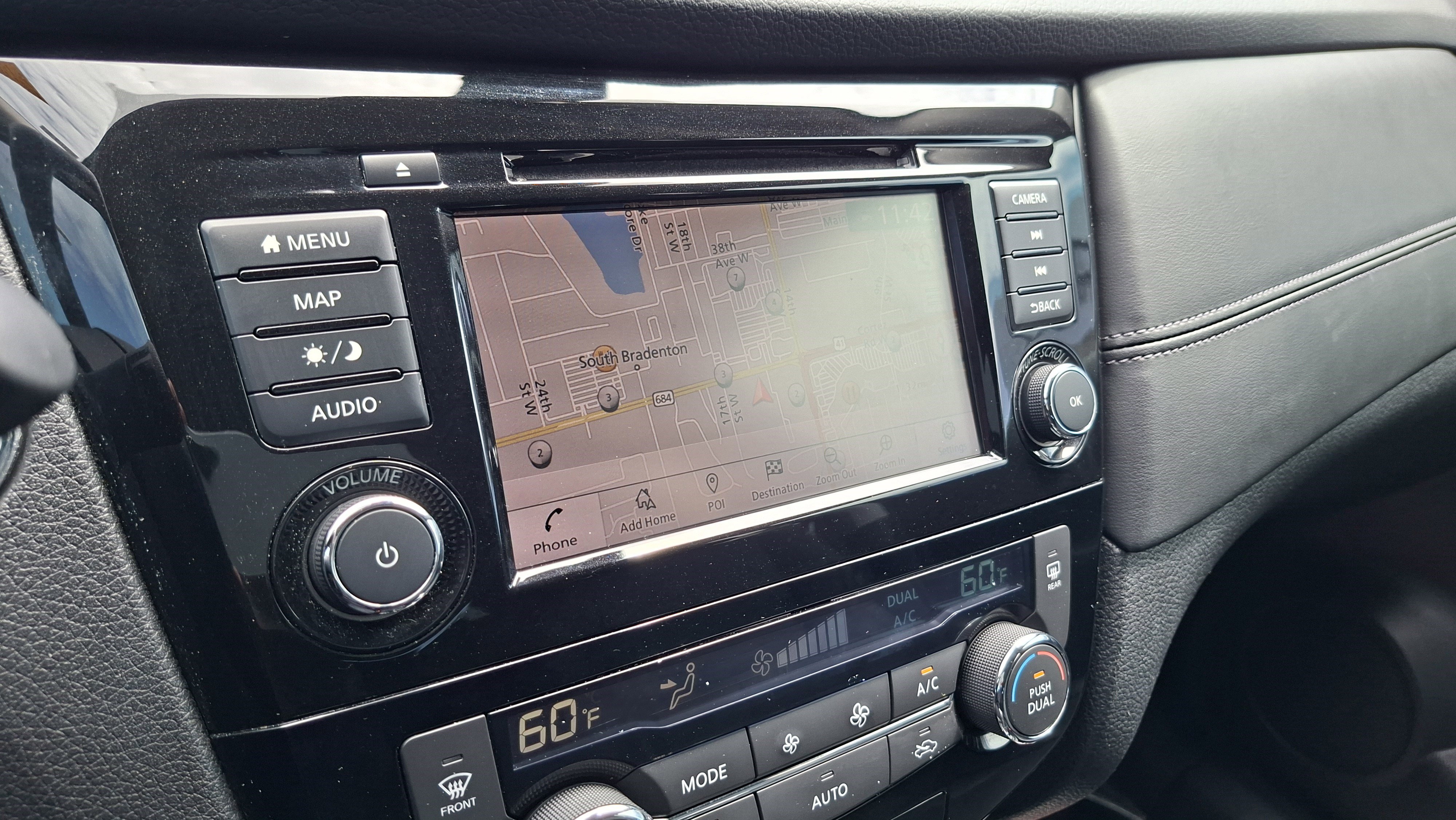 Used 2020 Nissan Rogue SL FWD image 14
