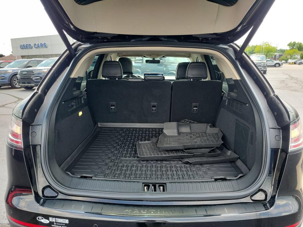 Certified 2023 Lincoln Nautilus Reserve AWD/4WD image 10