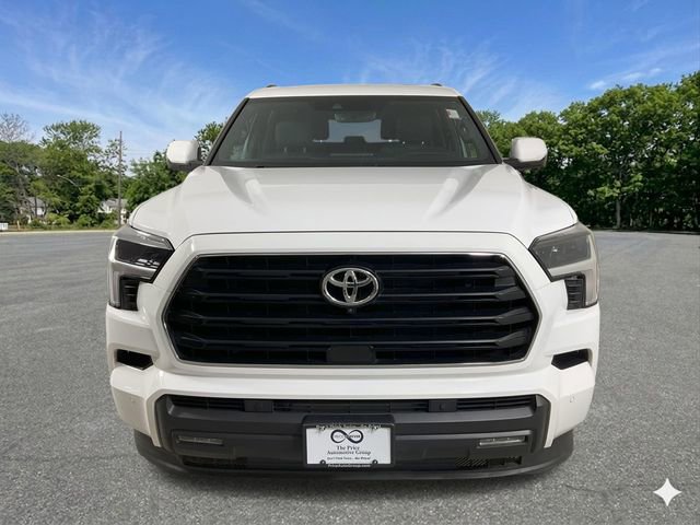 Used 2025 Toyota Sequoia SR5 AWD/4WD image 3