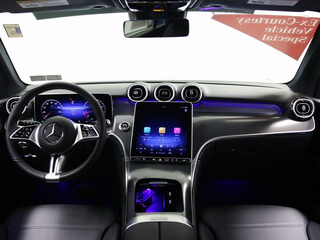 Certified 2025 Mercedes-Benz GLC 300 GLC 300 image 2