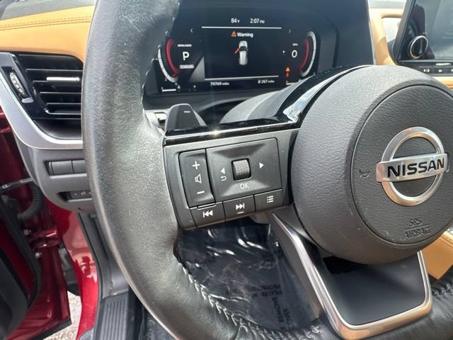 Used 2021 Nissan Rogue Platinum FWD image 17
