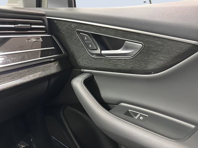 Used 2020 Audi Q7 3.0T Premium Plus image 34