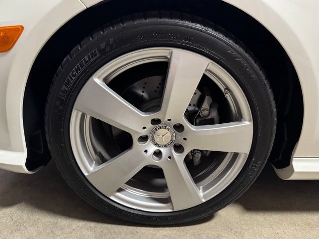 Used 2010 Mercedes-Benz E 350 4MATIC Sedan image 37