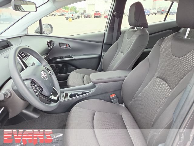 Certified 2022 Toyota Prius LE FWD image 17