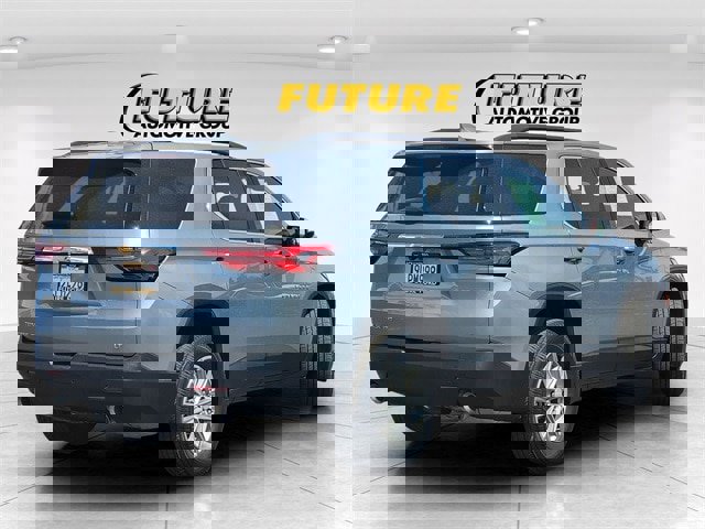 Used 2023 Chevrolet Traverse LT image 4