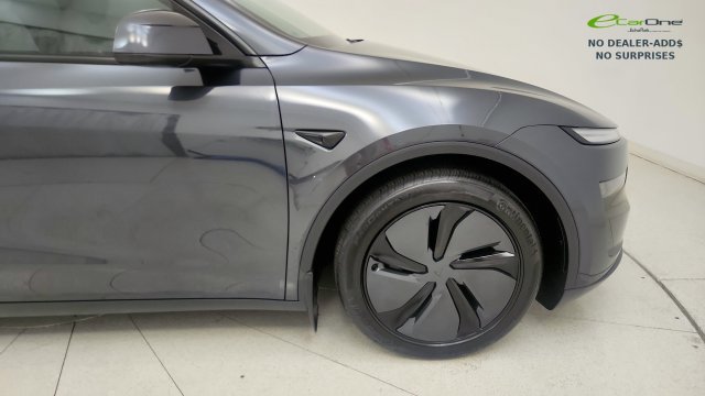 Used 2026 Tesla Model Y AWD image 21