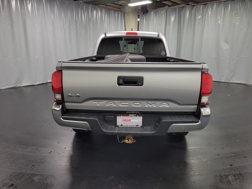 Used 2019 Toyota Tacoma SR5 w/ SR5 Appearance Package (SM) AWD/4WD image 7