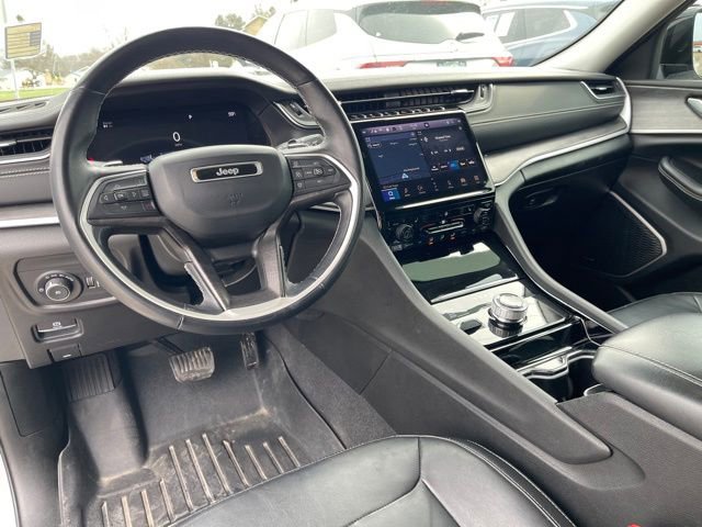 Used 2022 Jeep Grand Cherokee L Limited image 13