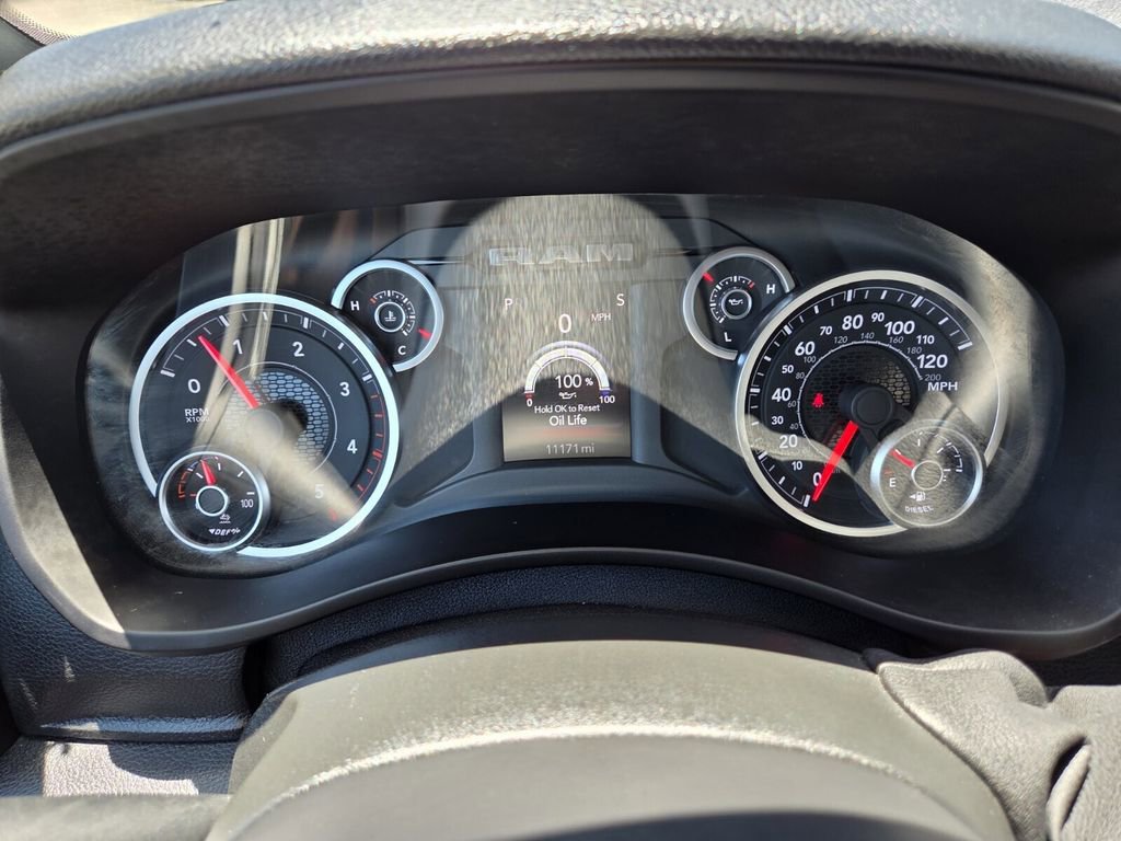 Used 2025 RAM 3500 Tradesman AWD/4WD image 21