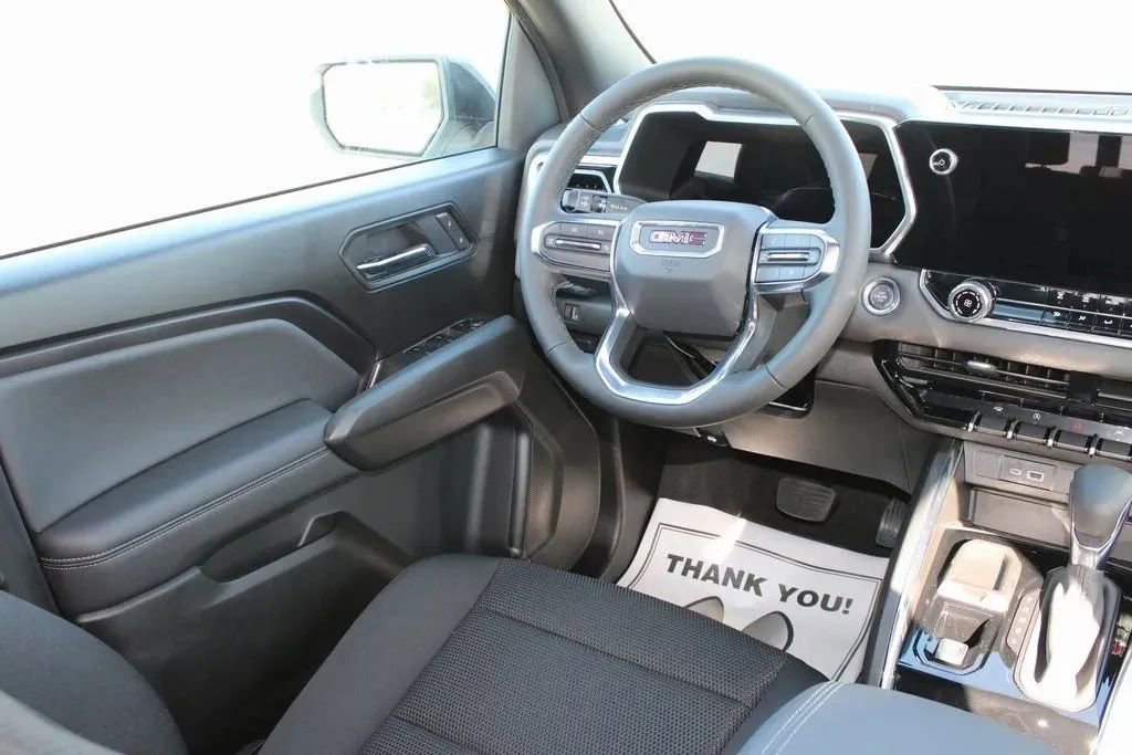 New 2026 GMC Canyon Elevation w/ LPO, Black Badging Package image 28