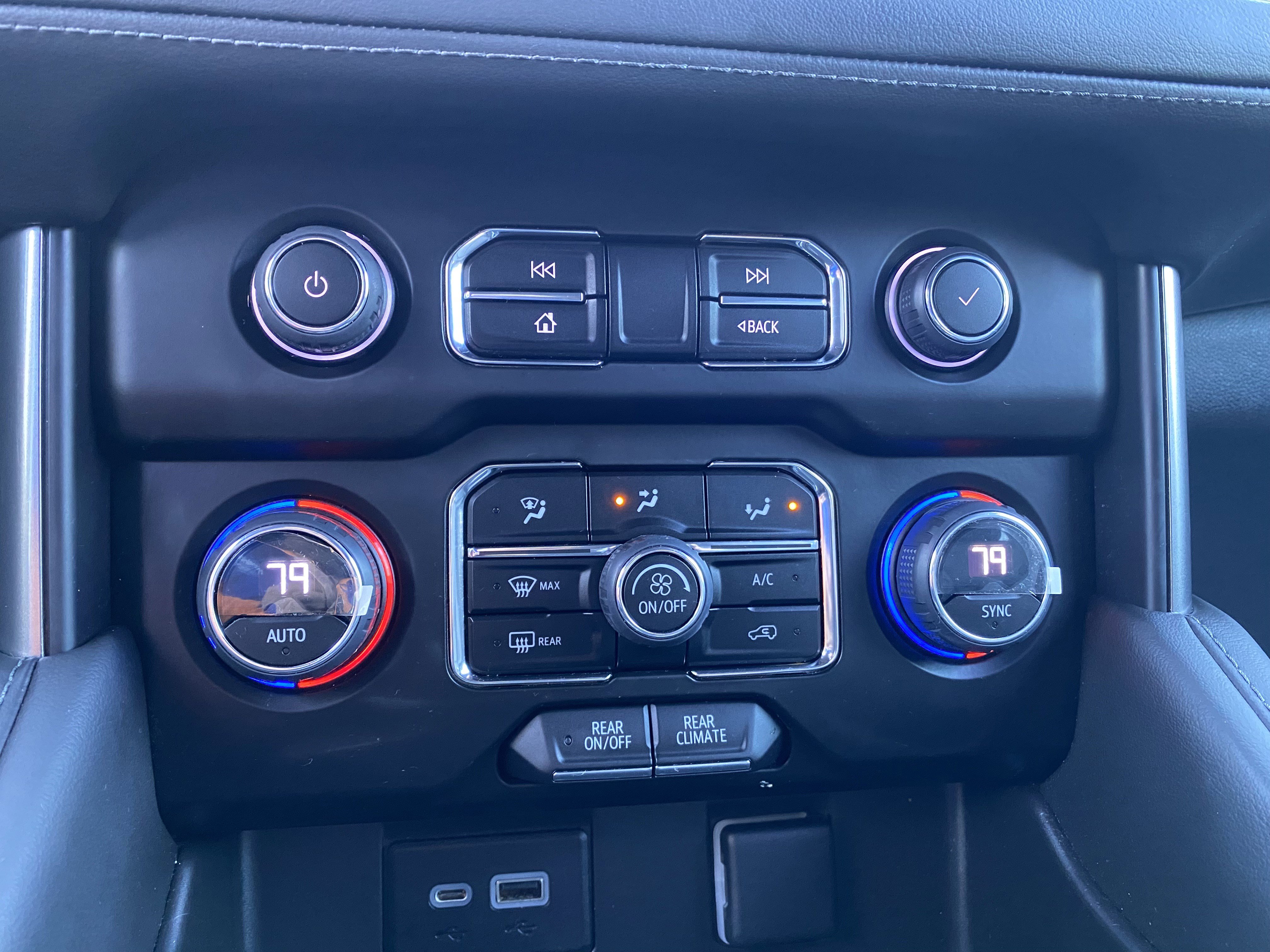 Used 2023 Chevrolet Tahoe LS image 29