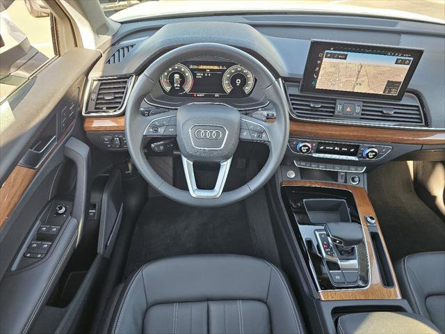 Used 2023 Audi Q5 2.0T Premium Plus w/ Premium Plus Package AWD/4WD image 5