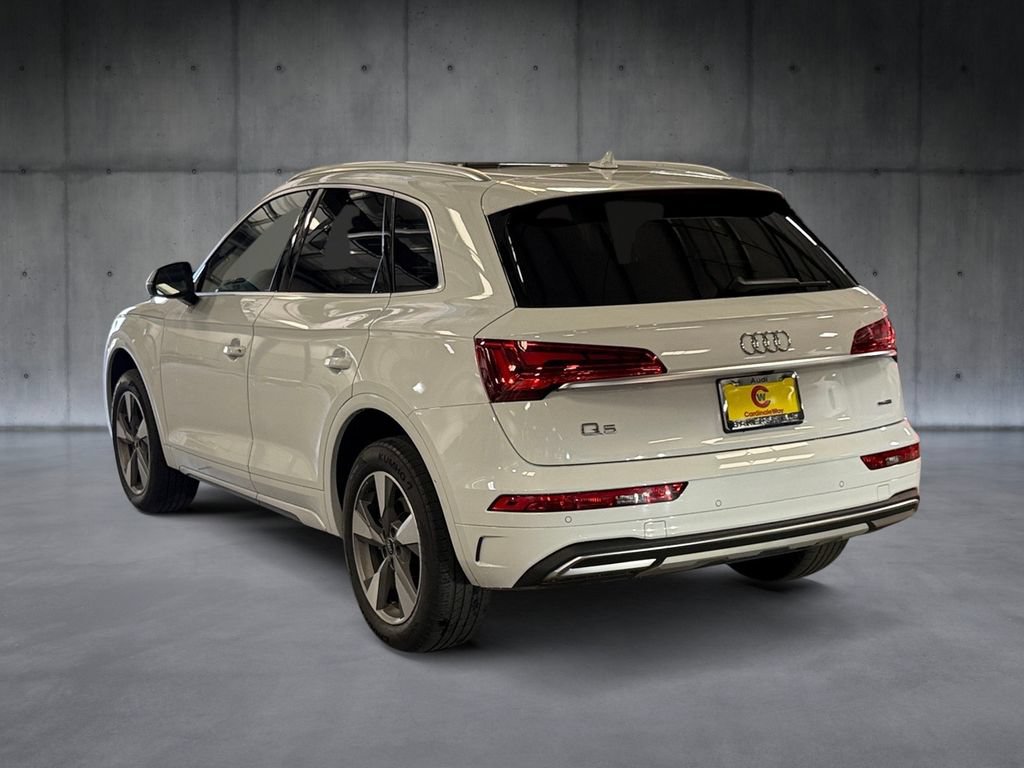 Used 2023 Audi Q5 Premium w/ Premium Plus Package AWD/4WD image 3