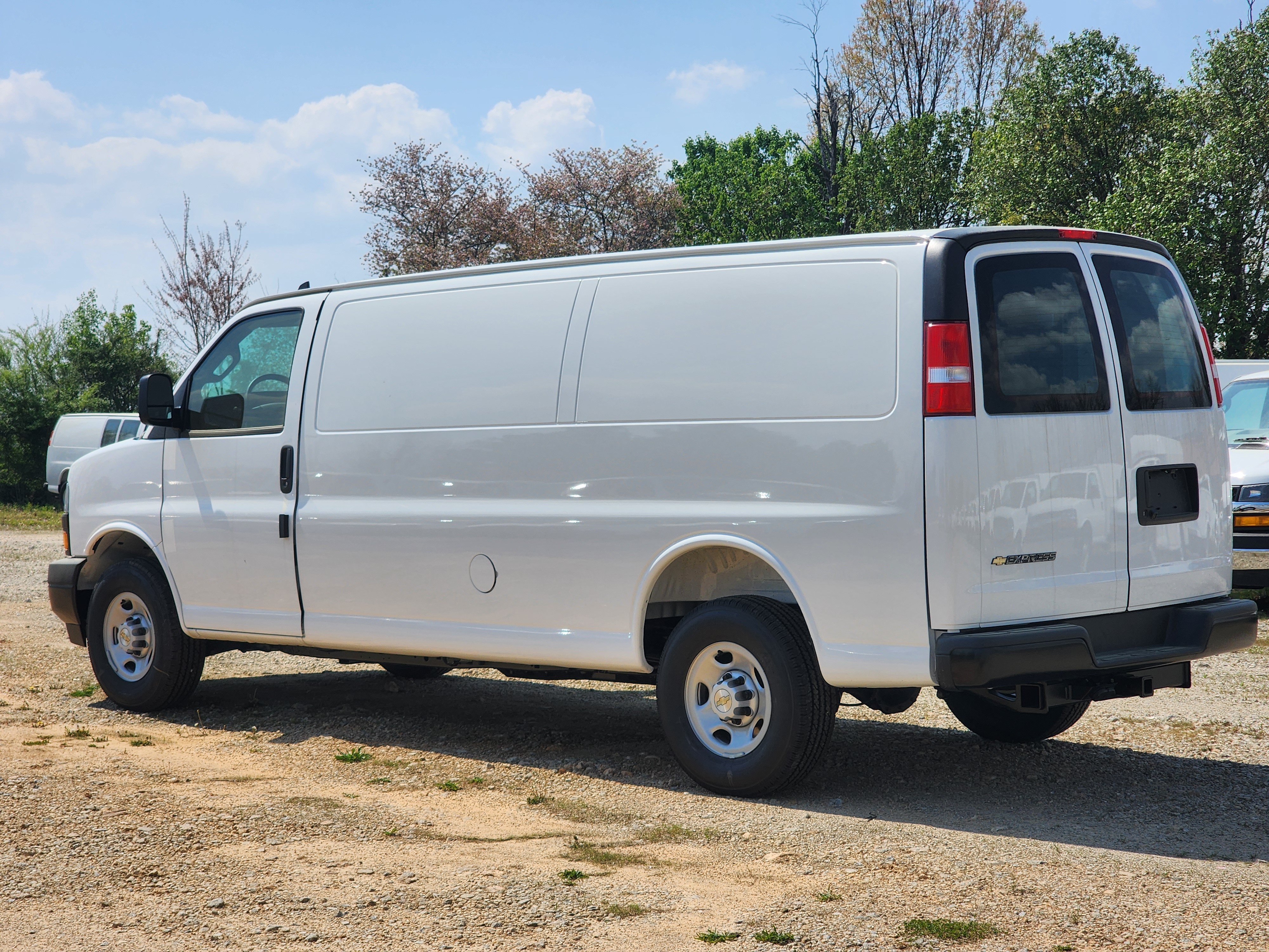 New 2025 Chevrolet Express 2500 Extended w/ Driver Convenience Package RWD image 10