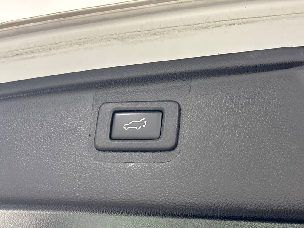 Used 2017 Subaru Outback 2.5i Premium image 33