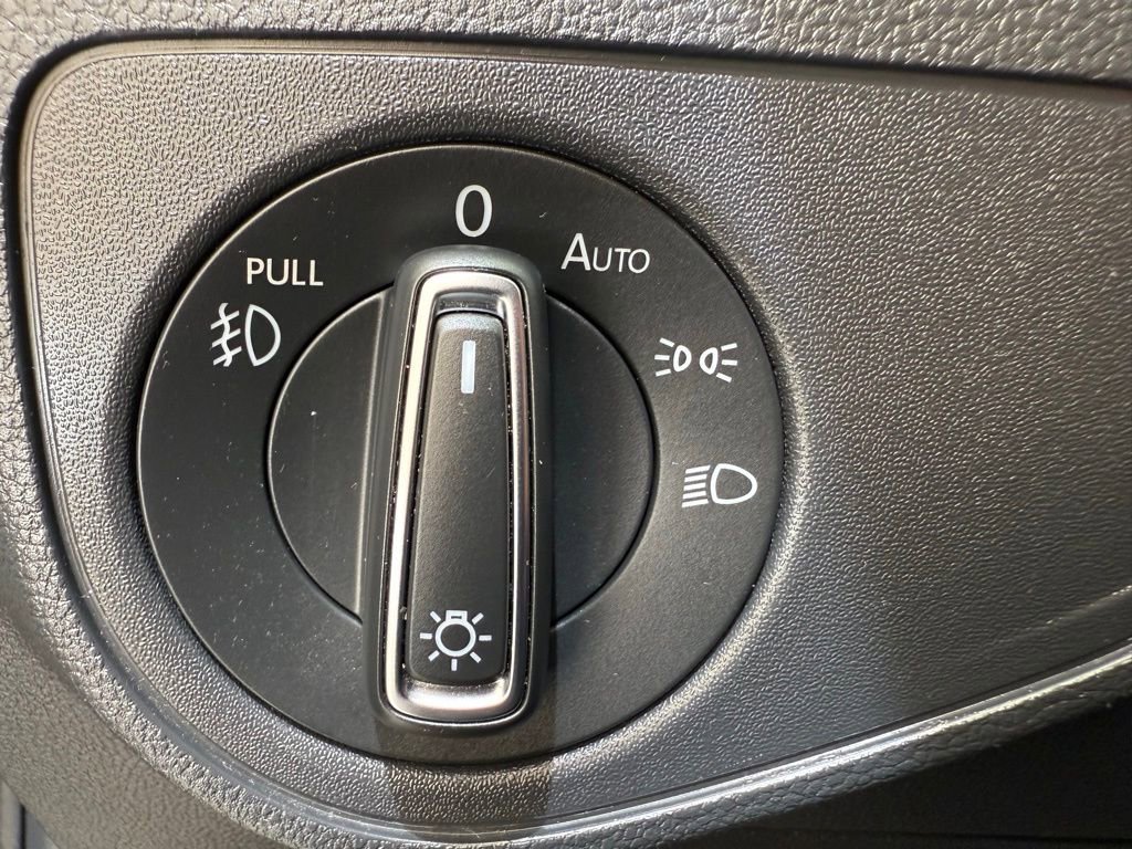 Used 2019 Volkswagen Atlas SEL AWD/4WD image 33