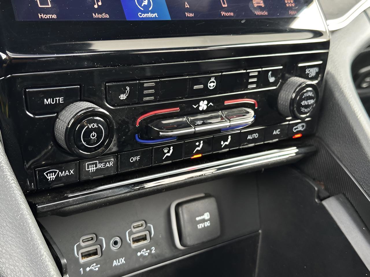 Used 2024 Jeep Grand Cherokee Limited 4xe image 22