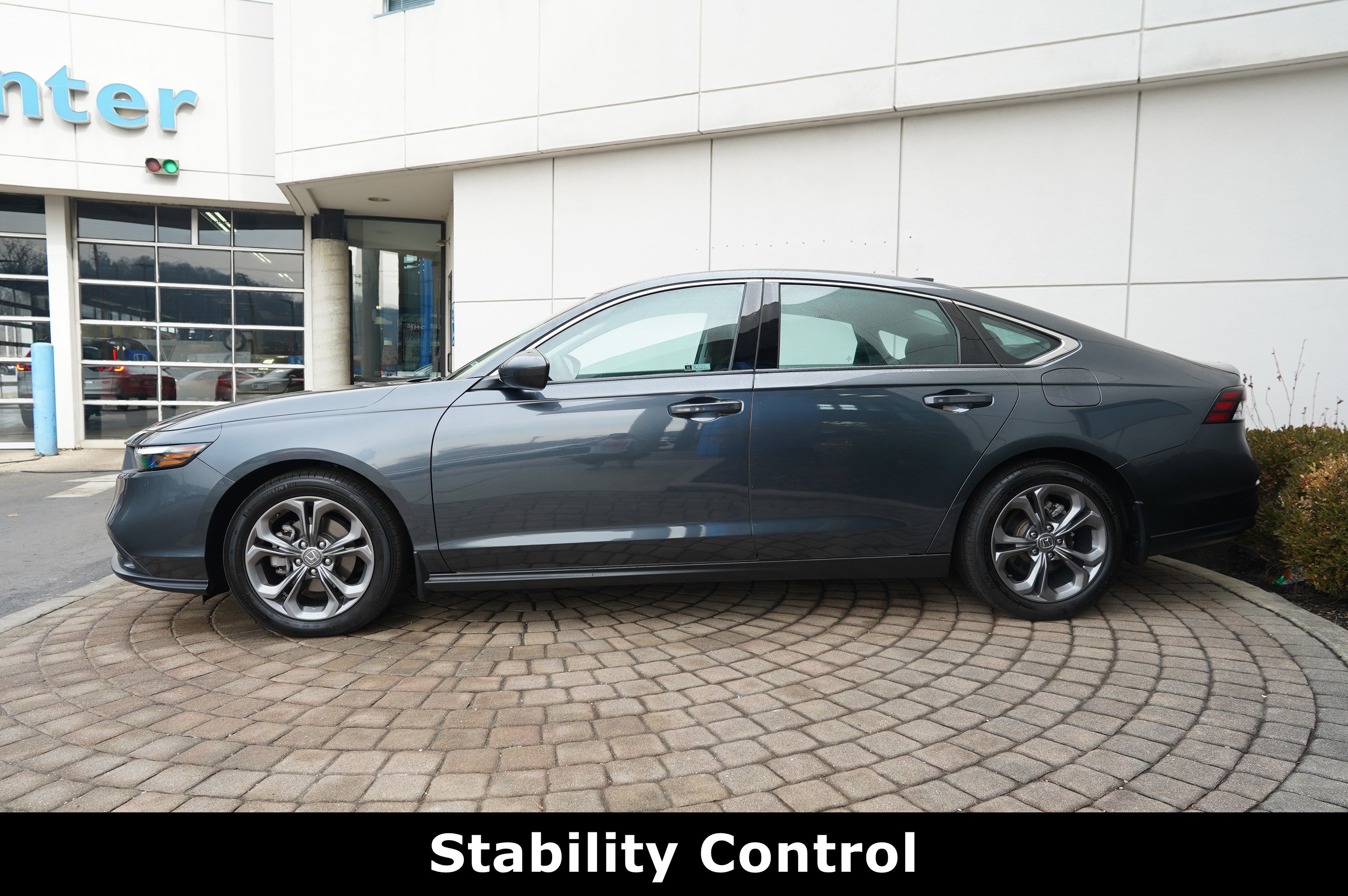 Used 2024 Honda Accord EX image 19