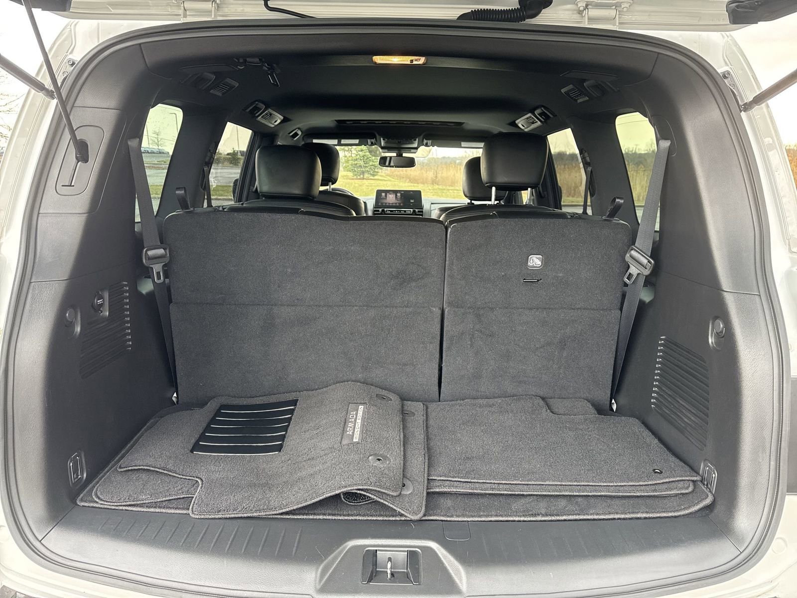 Used 2022 Nissan Armada SL w/ Midnight Edition Package image 34